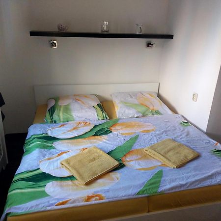Apartman Katty Братислава Экстерьер фото